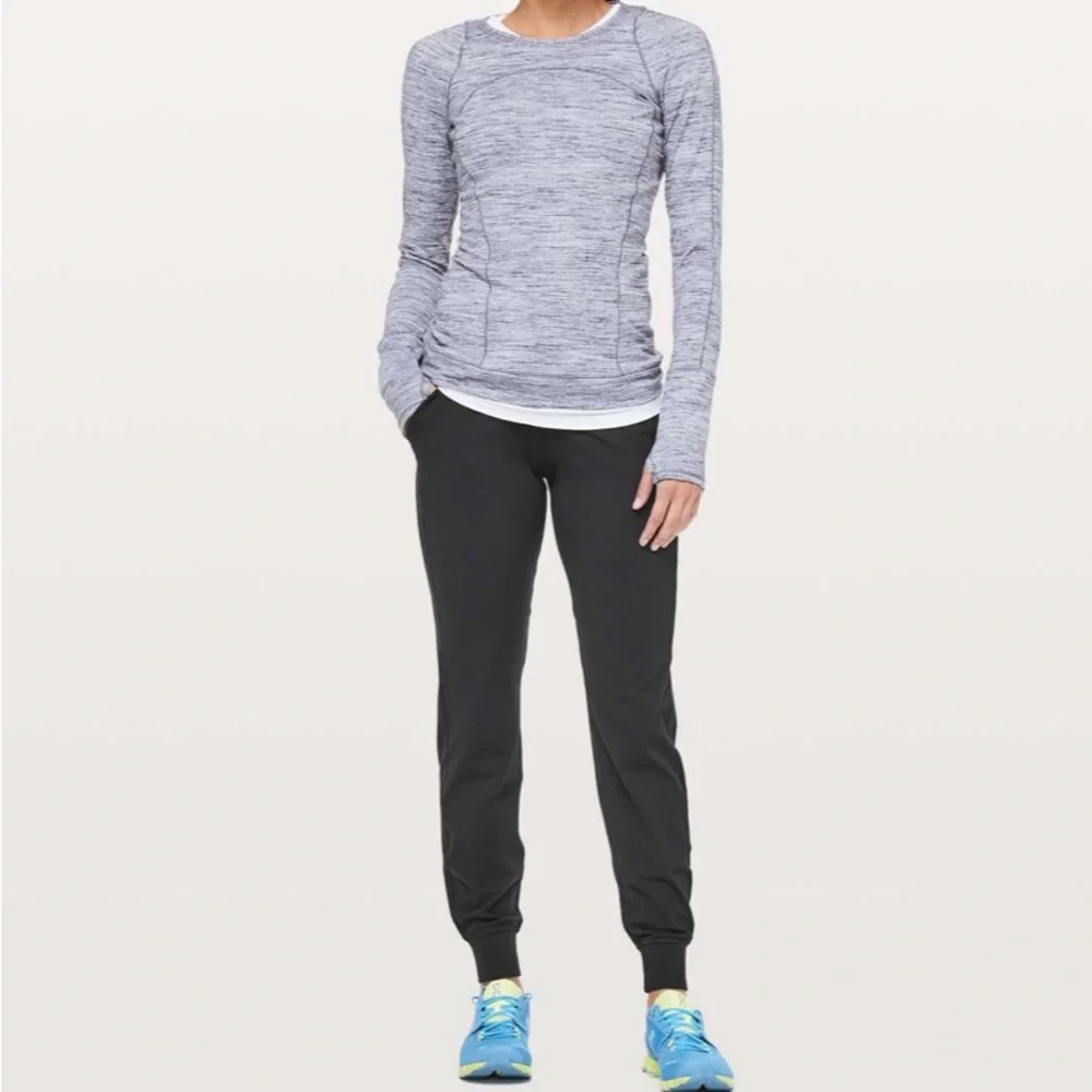 LULULEMON BLACK READY TO RULU JOGGER PANT SIZE 6 29” LENGTH RULU - Picture 2 of 12